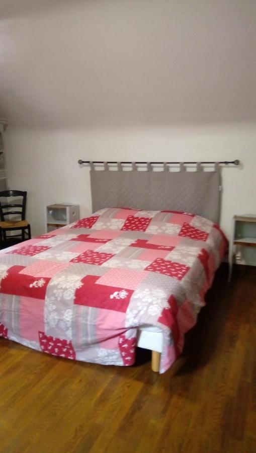 Maison En Pierre De Pays Segrie Ngoại thất bức ảnh